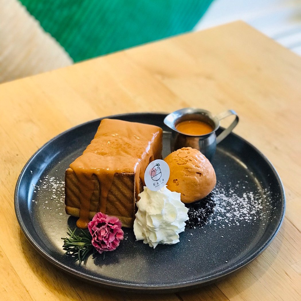 Na Ya Dessert Cafe 1