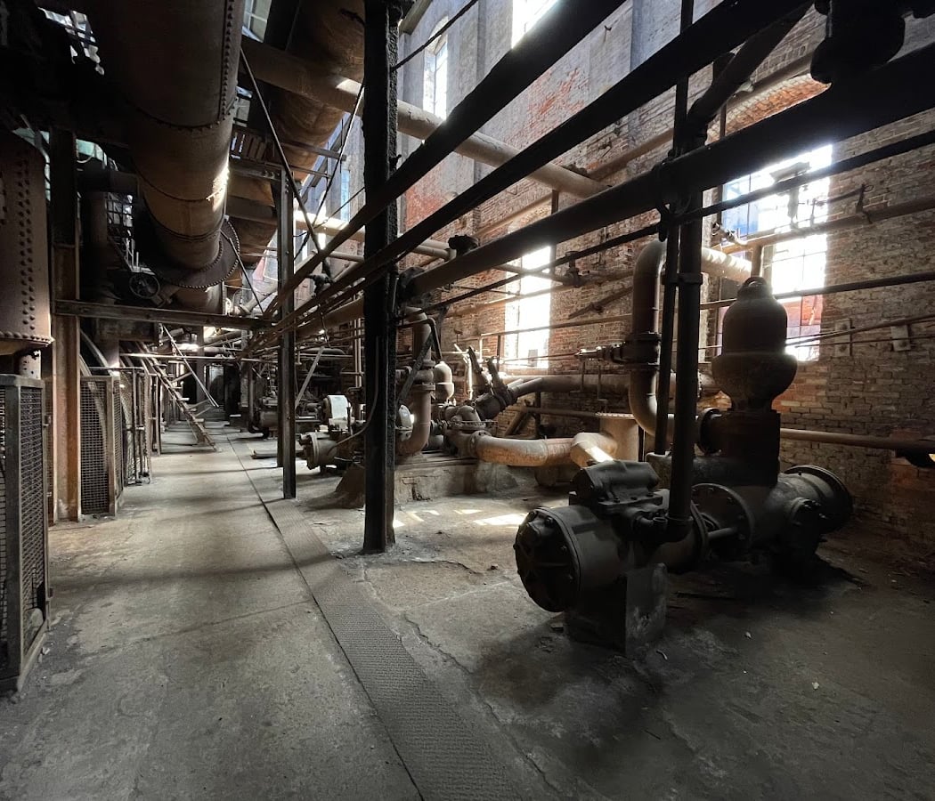 Lee Running Exhibition 1