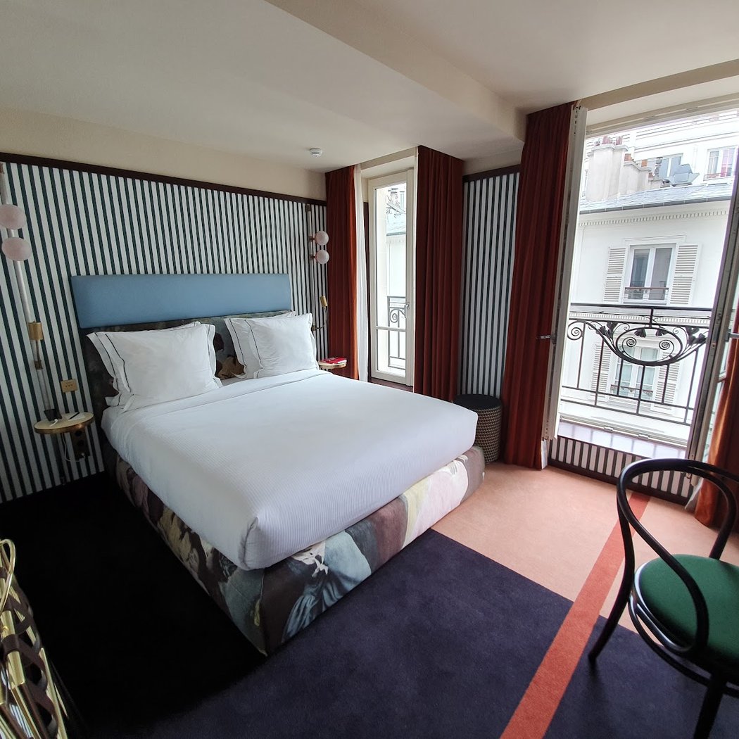 Hôtel du Rond Point des Champs Elysées Paris 8ème - Esprit de France 3