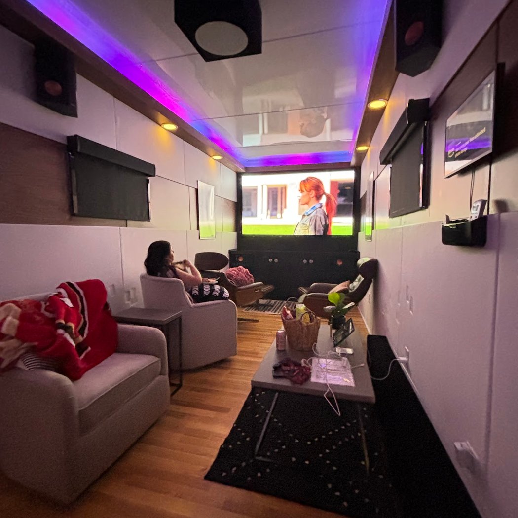 Chill Theaters - World's First Mobile Movie Theater 3