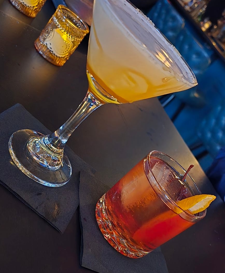 Auburn Lounge 1