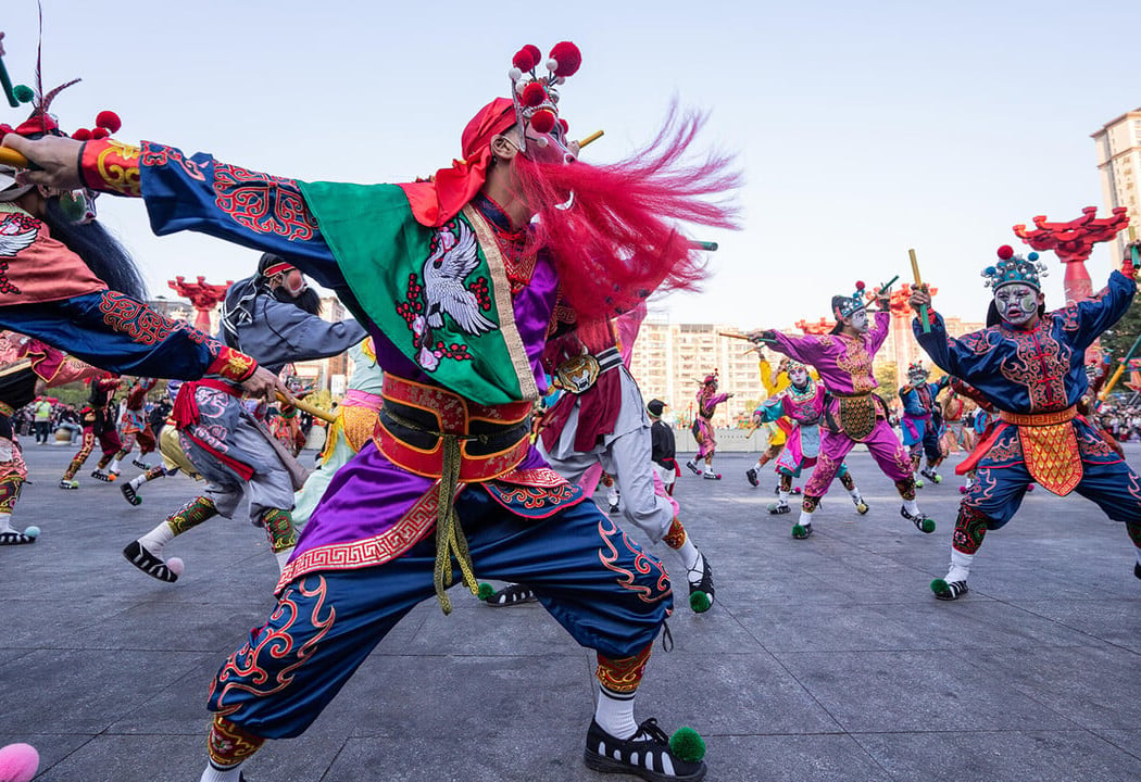 Awakening Lion + Yingge Dance 1