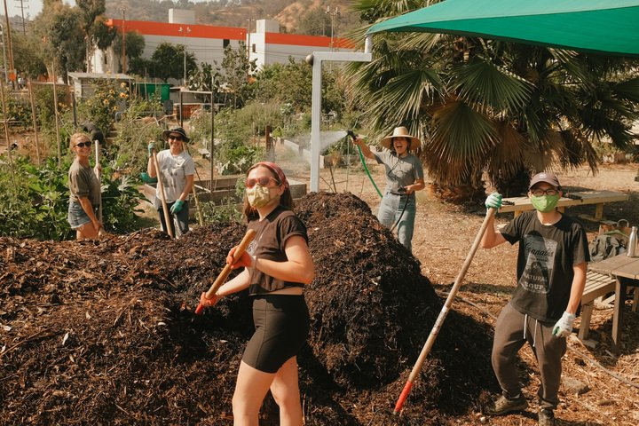 Culver City Farmers Market Community Drop-off & Volunteer Day