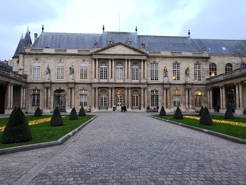 Restoration of Hôtel de Rohan and its Salons des Princes-Cardinaux 2