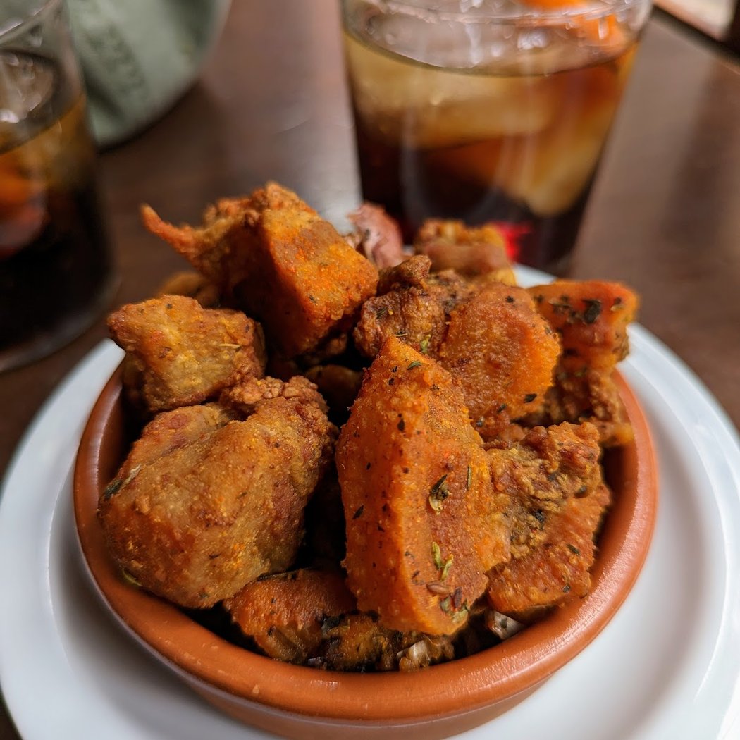 Bodega La Aurora 1