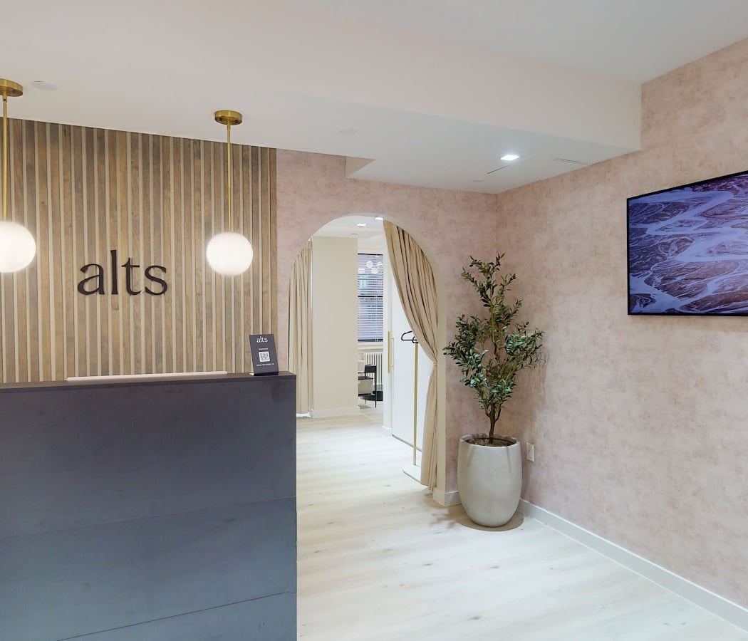 Alts - East 87th 2