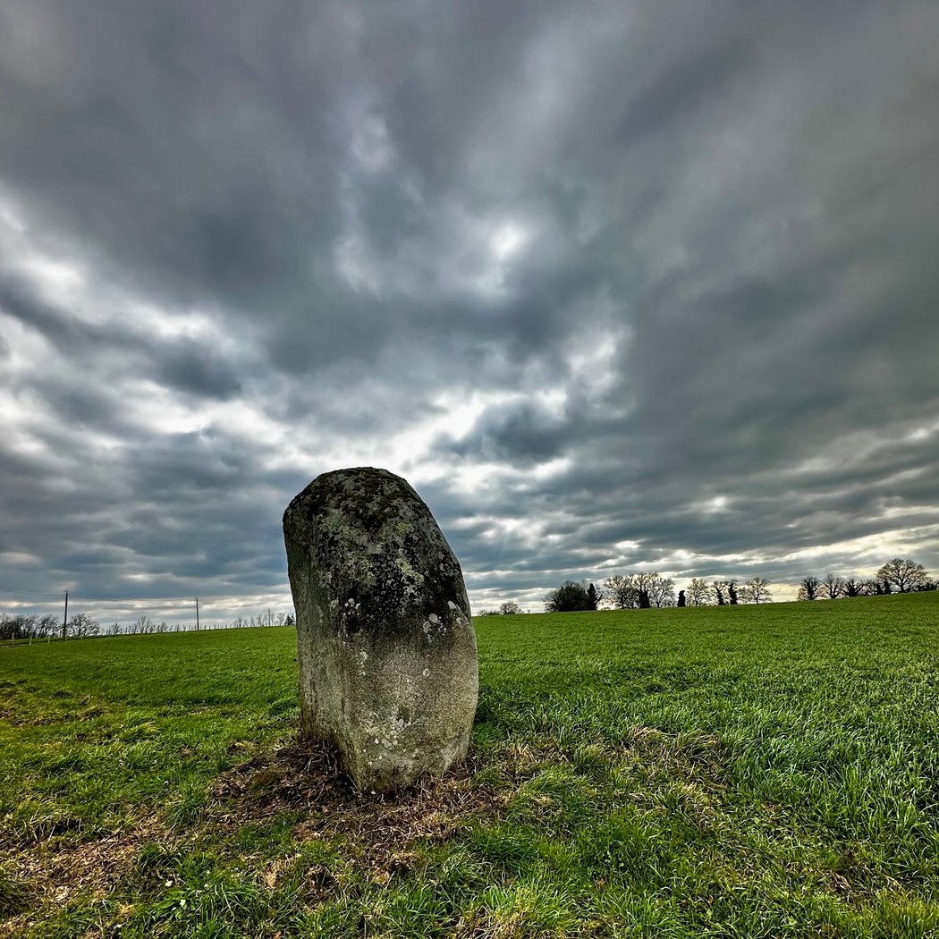Menhir du Repaire 1
