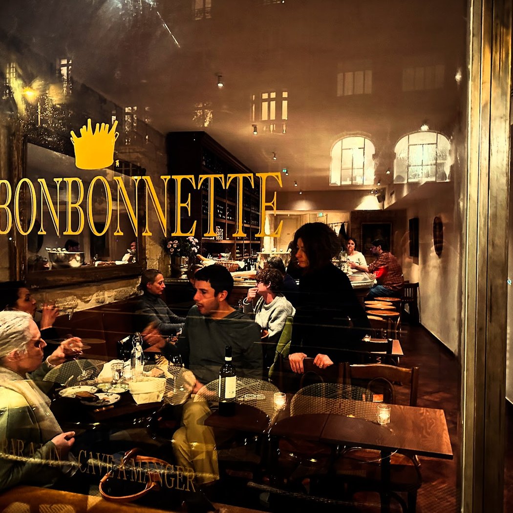 La Bonbonnette Bar a Vin 3