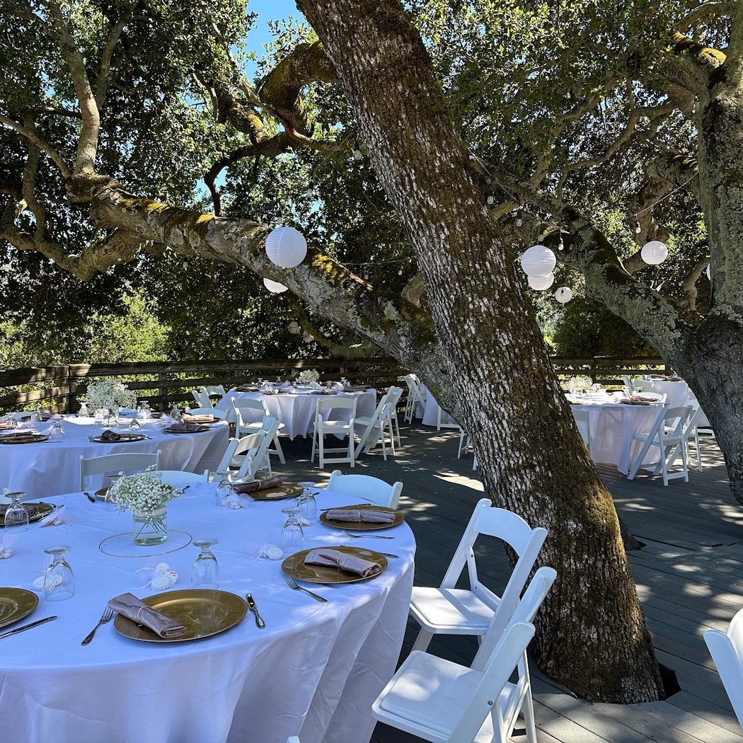 Holiday Market & Greek Cuisine 3