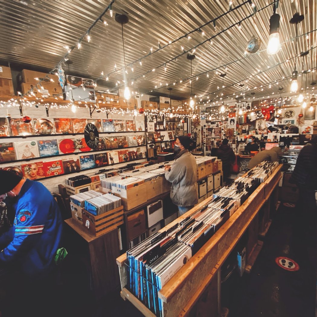 Hifi Records & Café 1