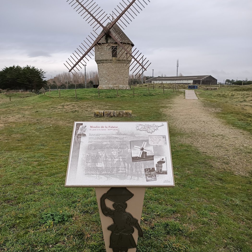 Moulin De La Falaise 3