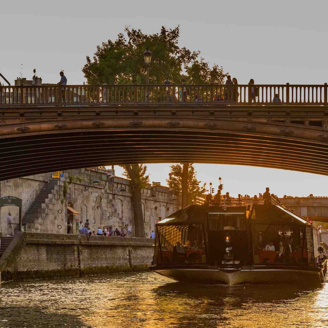 Bateaux-Mouches 3
