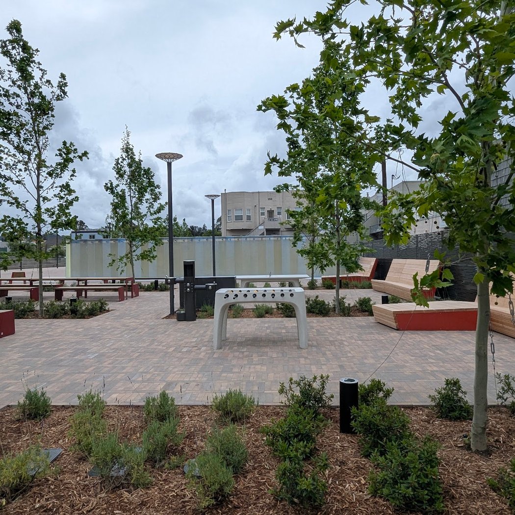 Burlingame Town Square
