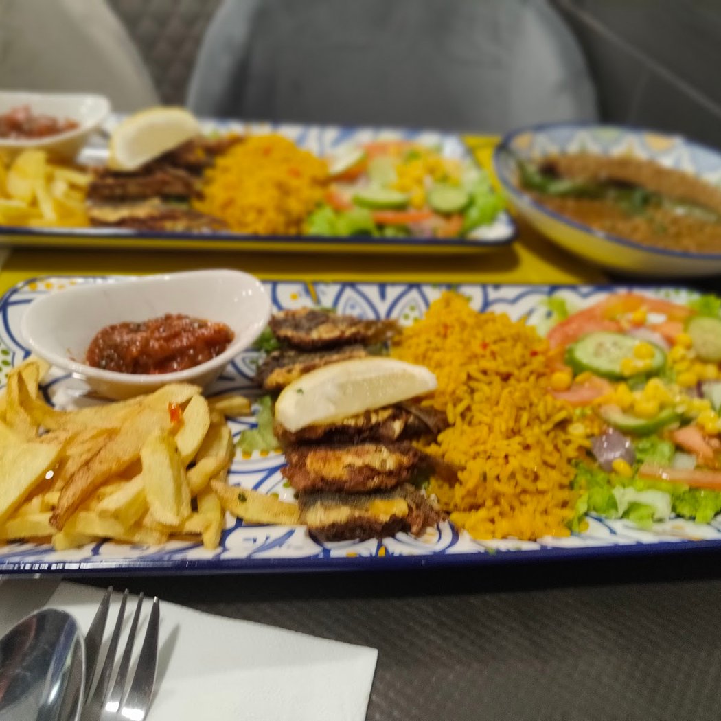 Cafe Restaurant La Belle Vue 3
