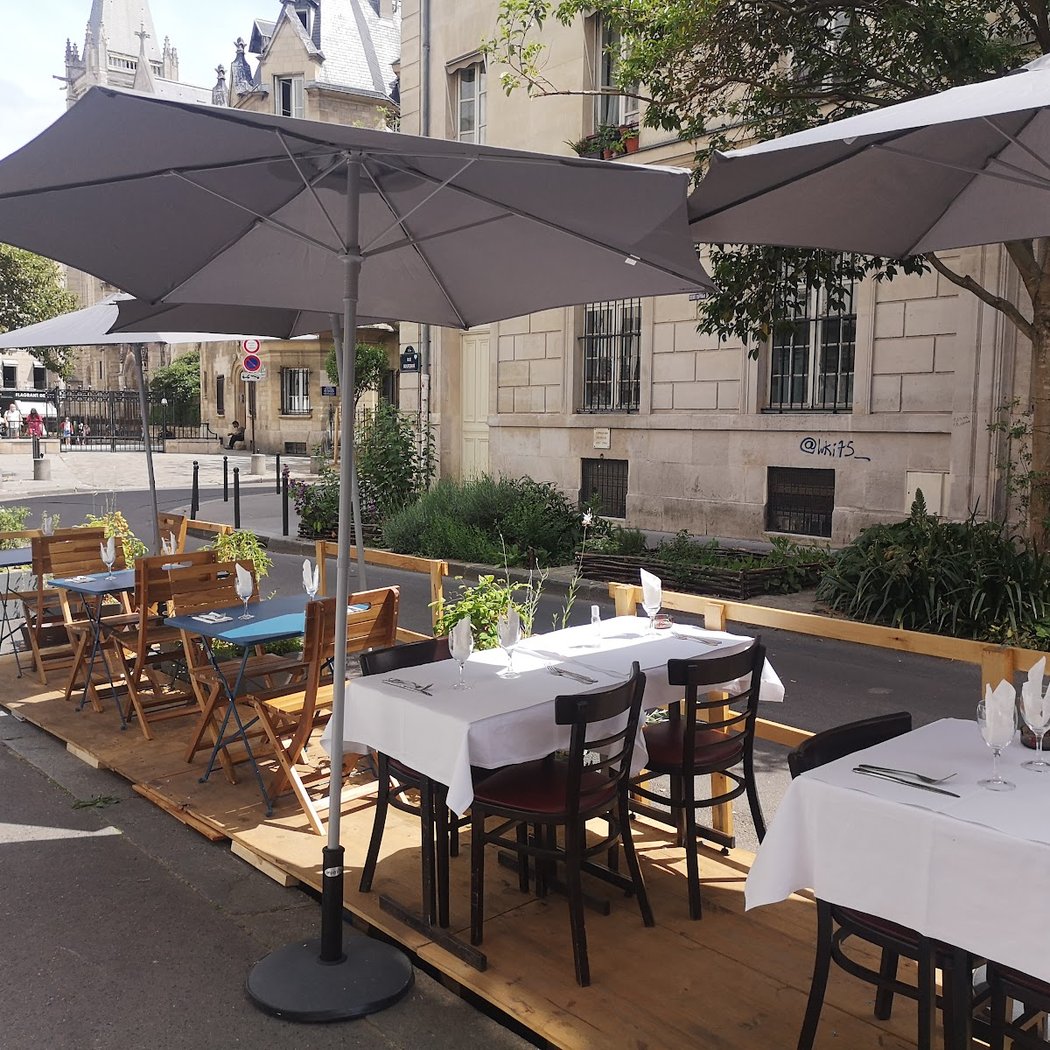 Pirosmani Restaurant 2