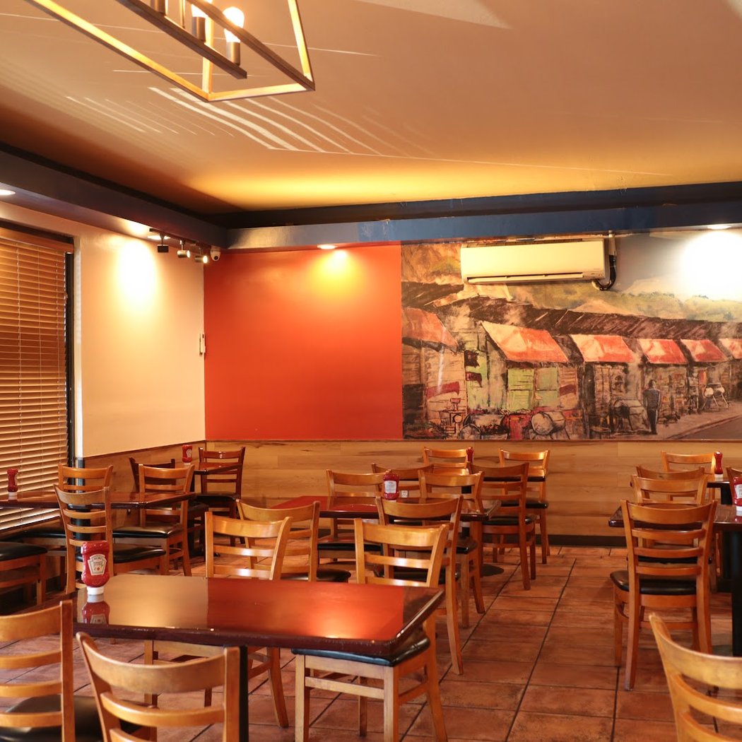 BackAYard Caribbean Grill 3