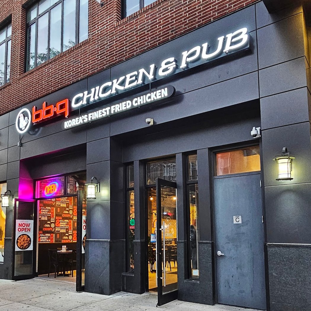bb.q Chicken Astoria 2