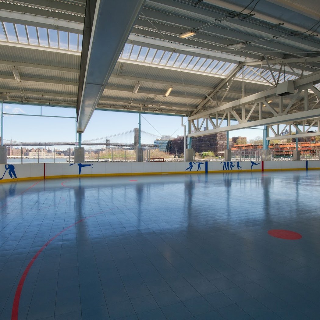Pier 2 Roller Skating Free Admission Days 4
