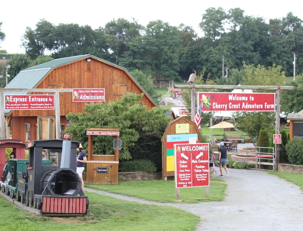Cherry Crest Adventure Farm 4