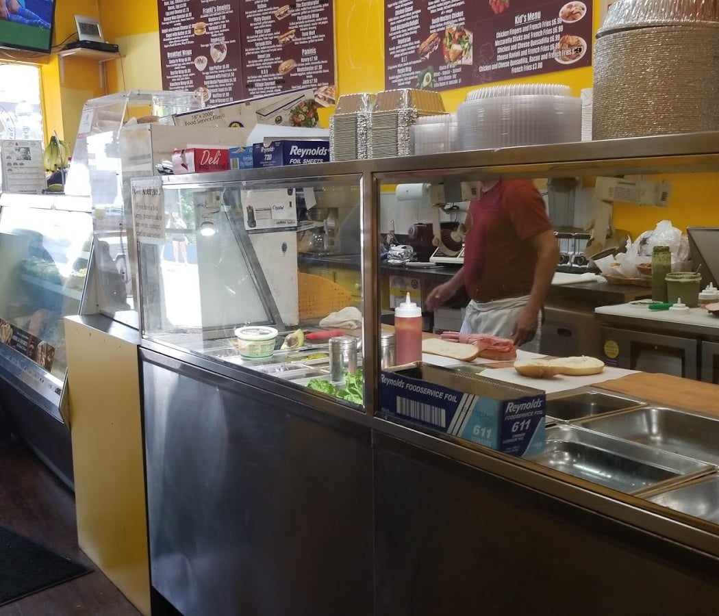 Franki's Sandwich and Grill 3