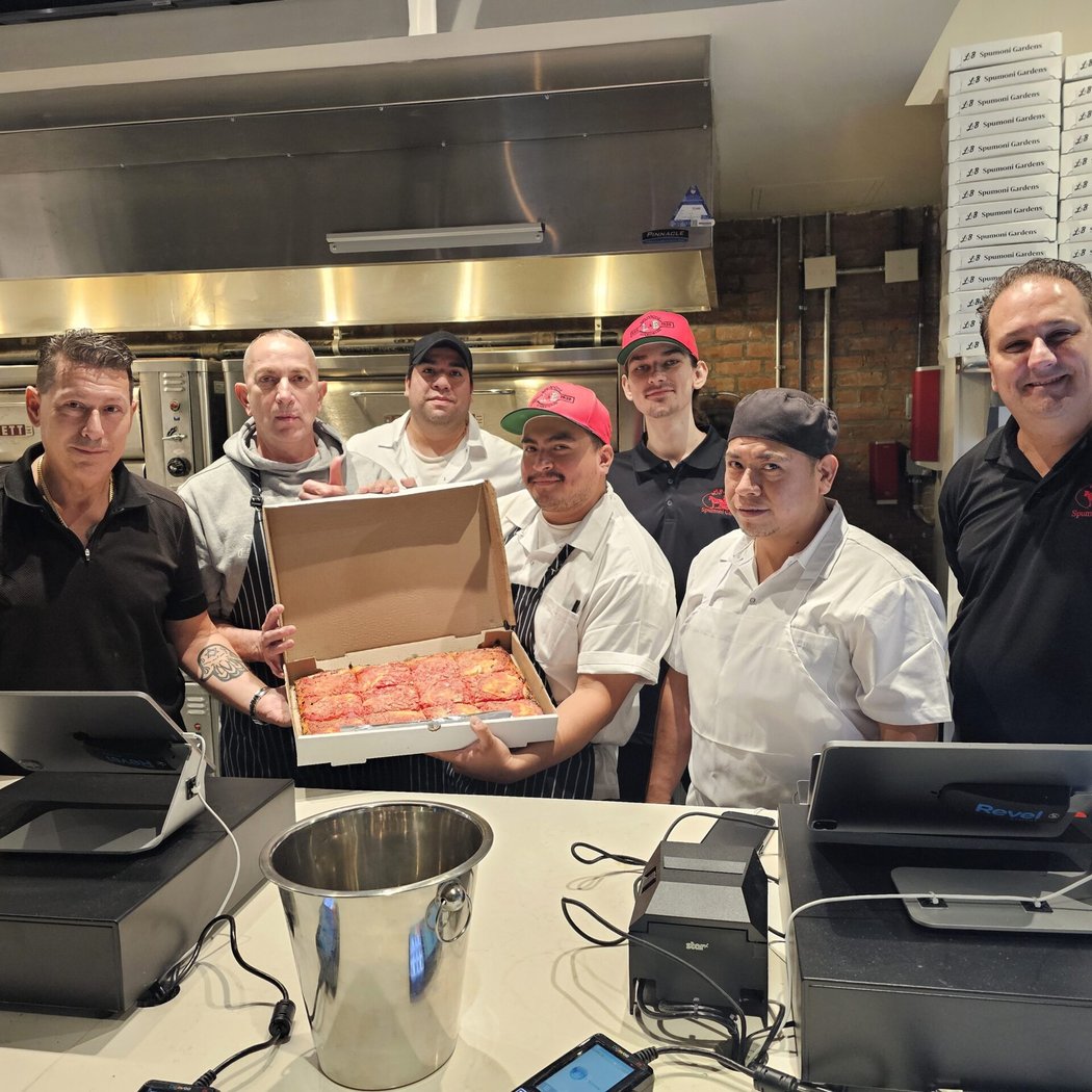 L&B Spumoni Gardens 4