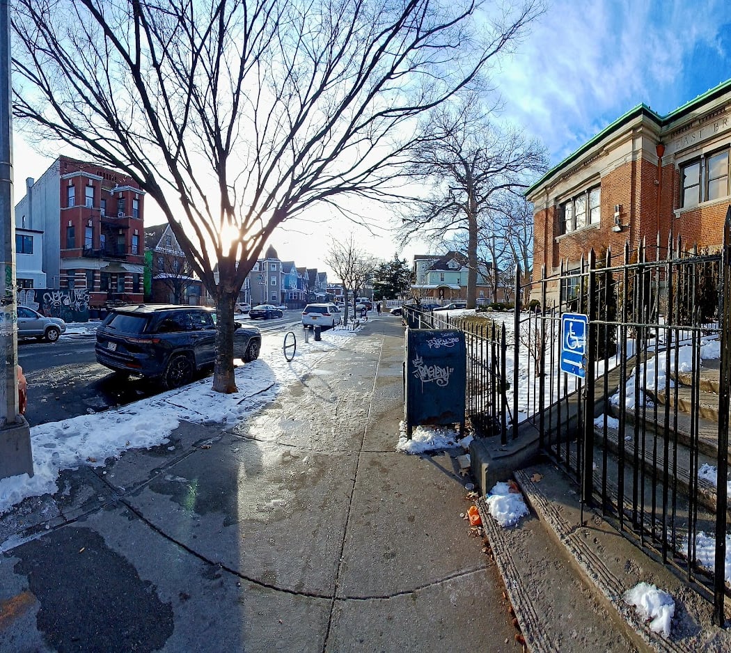 Brooklyn Public Library - Arlington Branch 3