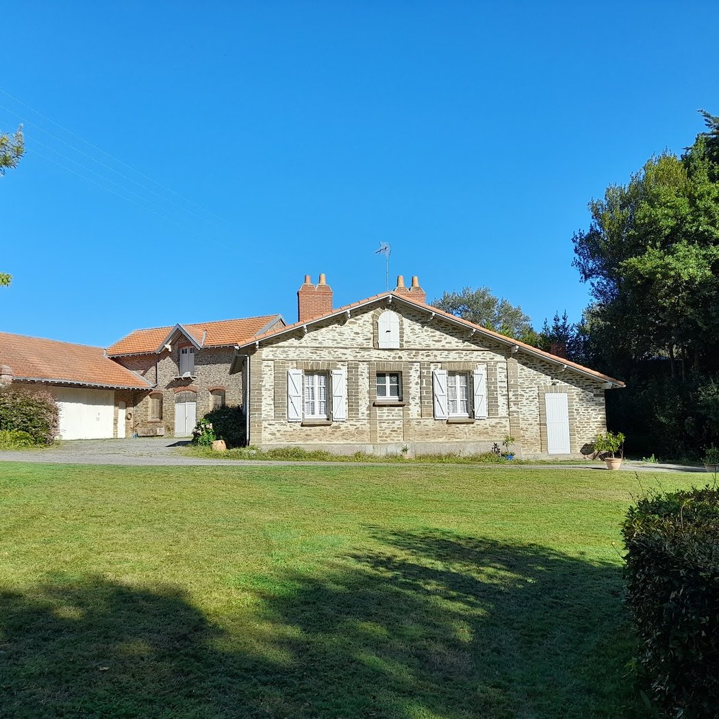 Ecrire en résidence au Domaine de Monval 2