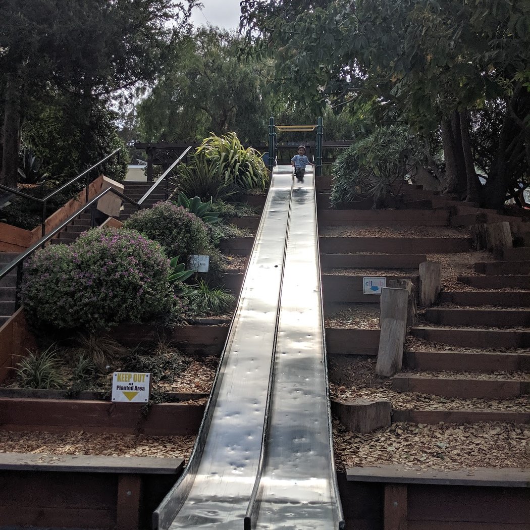 Esmeralda Corridor 1