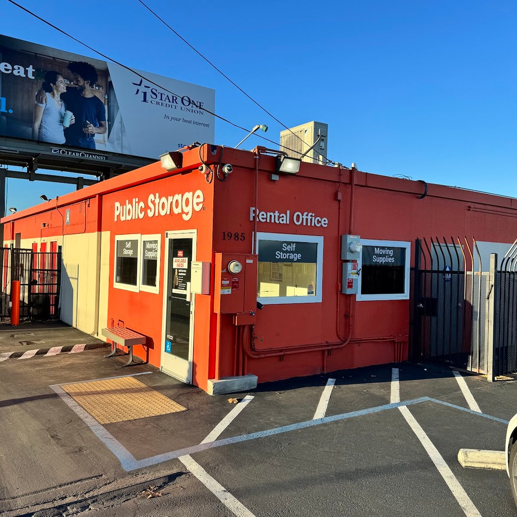 Public Storage 3
