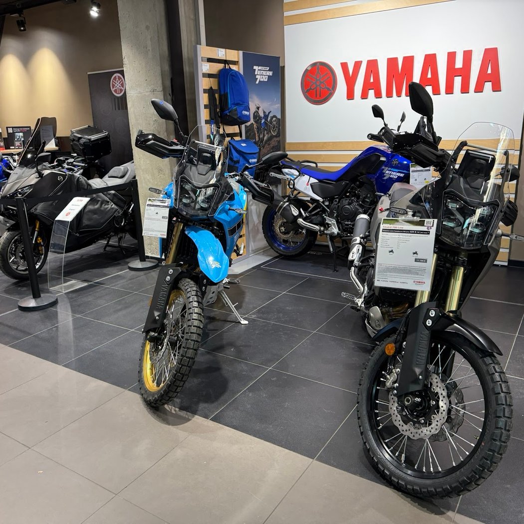 Yamaha Patrick PONS Grande Armée - Motos / Scooters 1