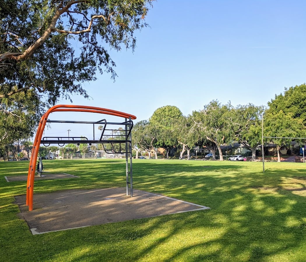 Lindberg Park 2
