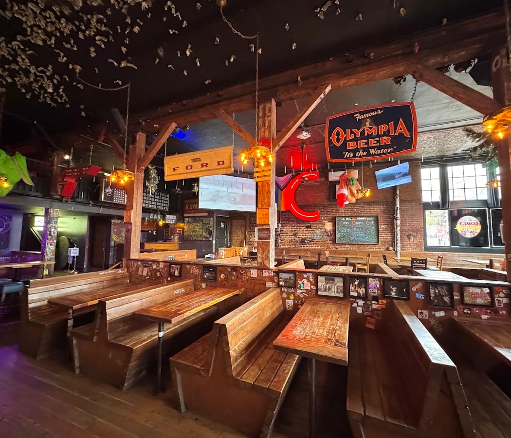 Comet Tavern 2