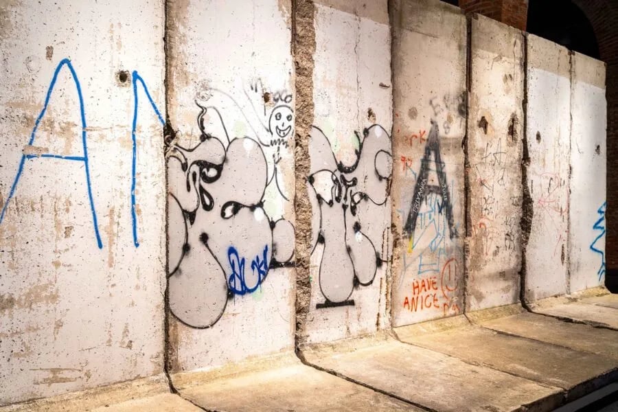 Le Mur de Berlin, un monde divisé 2