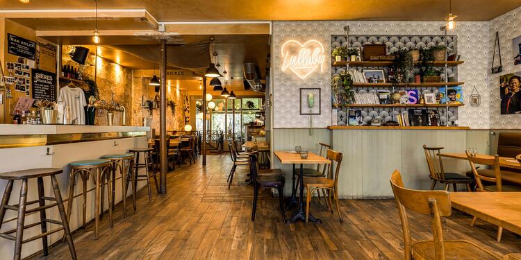 Le Lullaby Bar 1