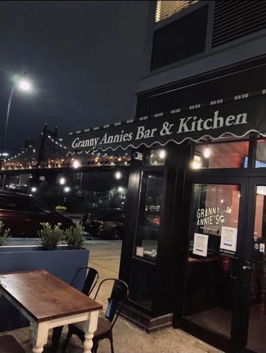 Granny Annie's Bar & Kitchen 3