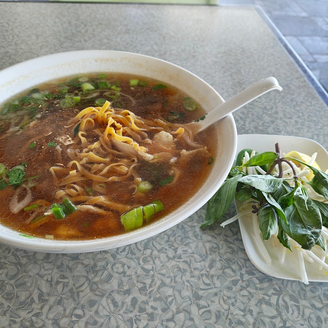 Kali Noodles & Tea Bar 3