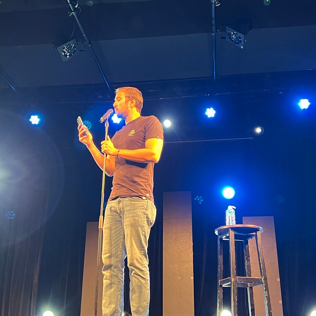 SAM MORRIL : SAMMY TAKES EUROPE -SPECTACLE EN ANGLAIS 3