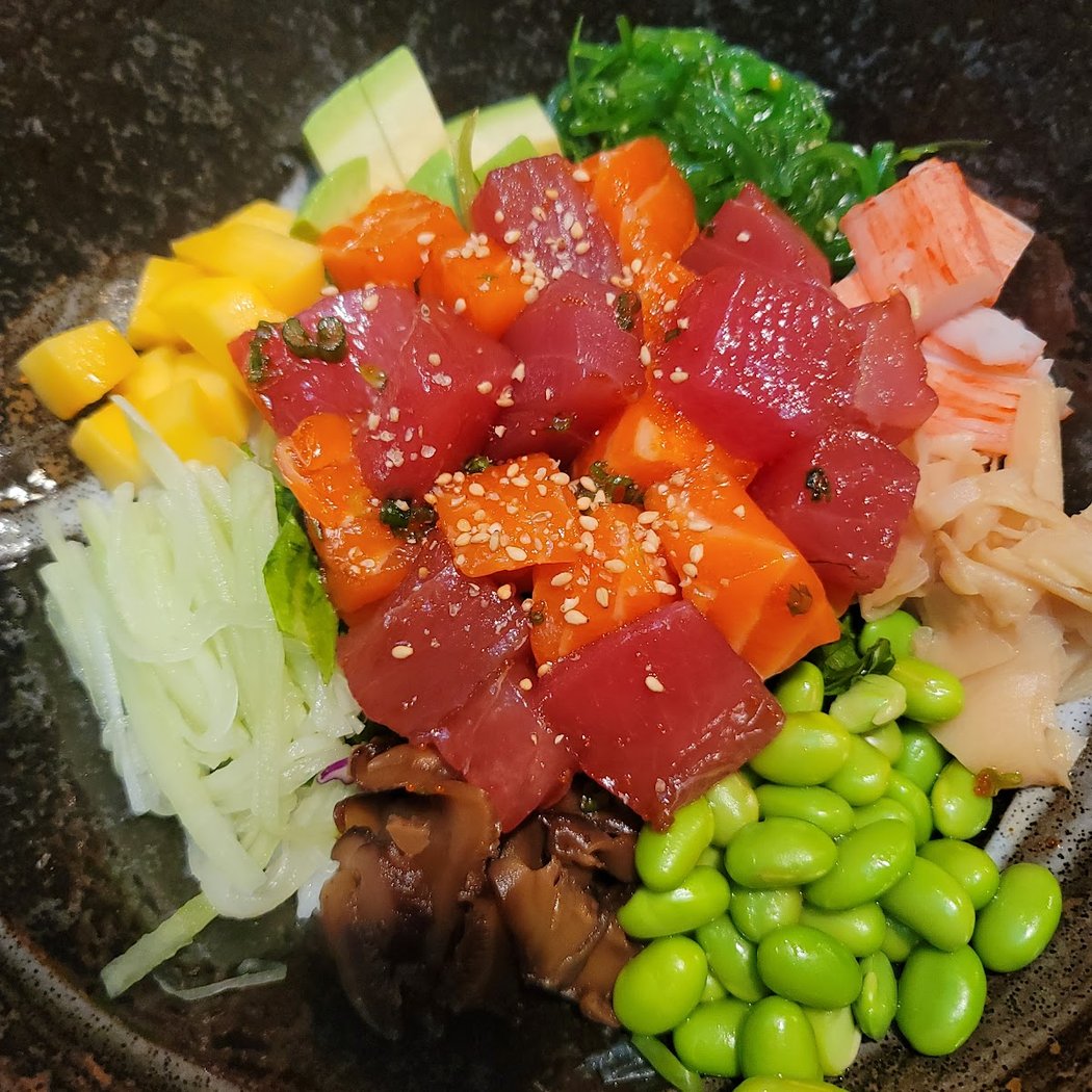 Bai Sushi Japanese Restaurant 1