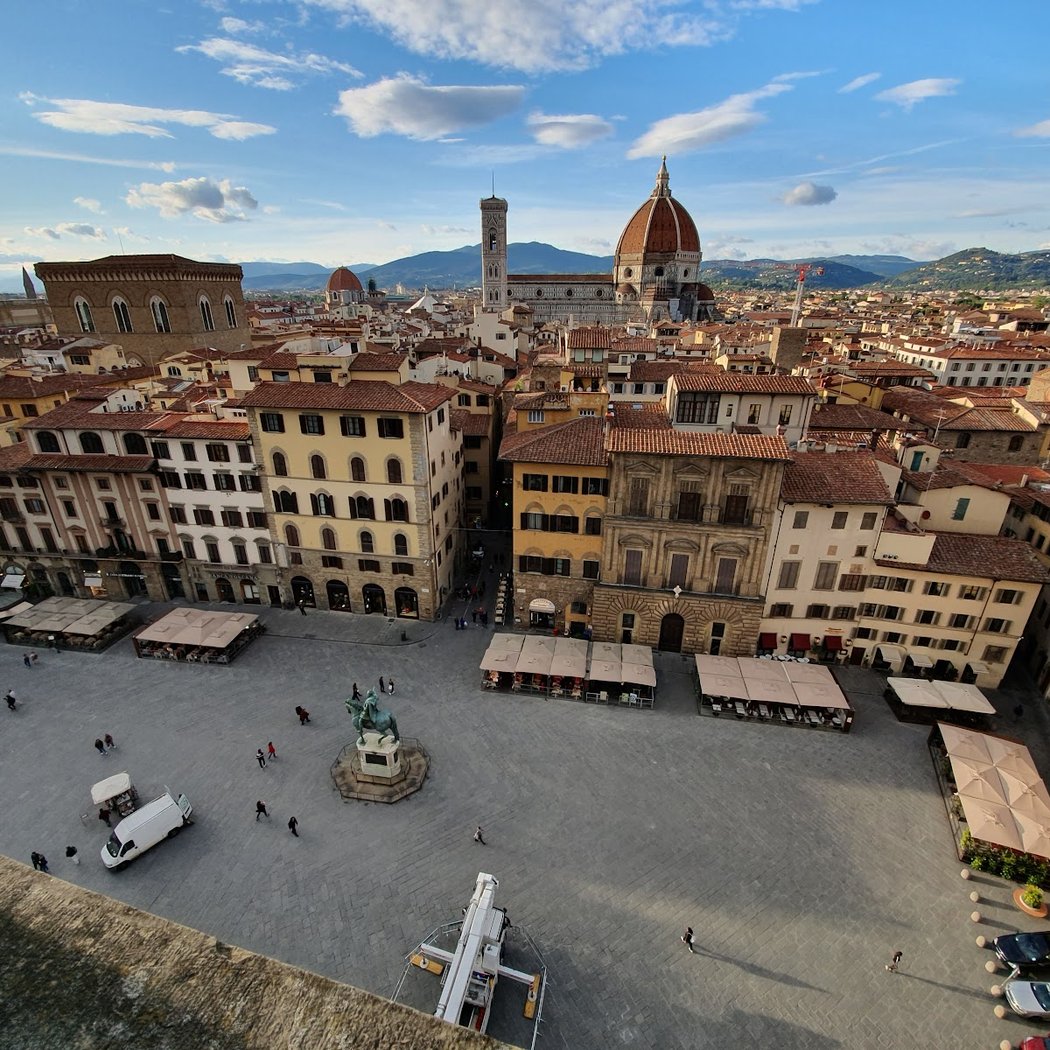 Piazza della Signoria 3
