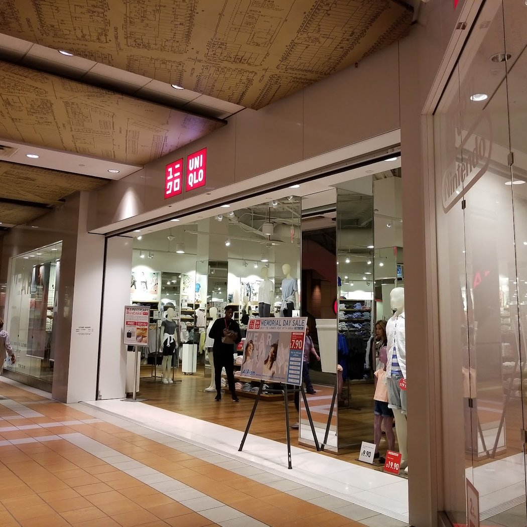 UNIQLO Atlantic Terminal 2