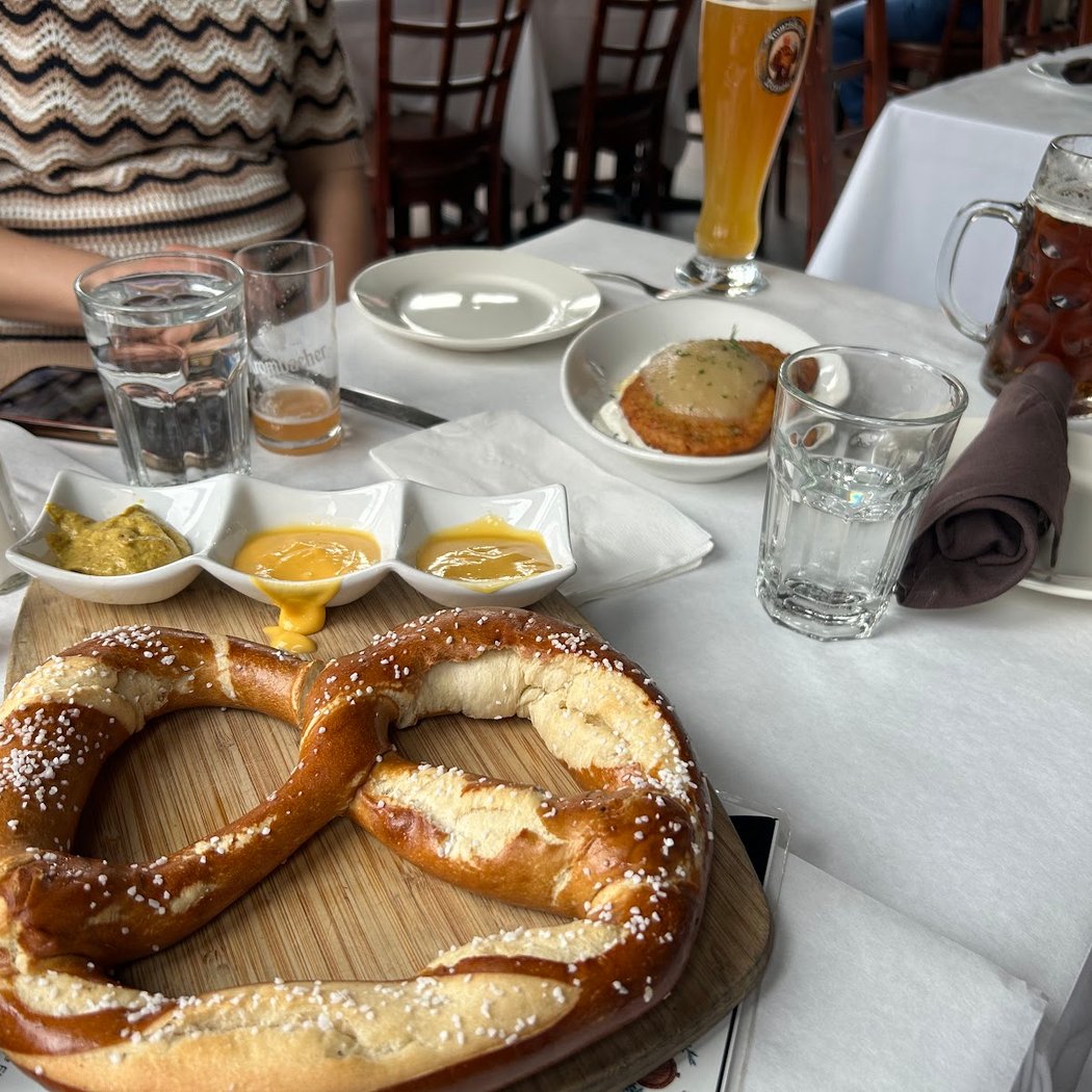 Jägerhaus German Mediterranean restaurant 4