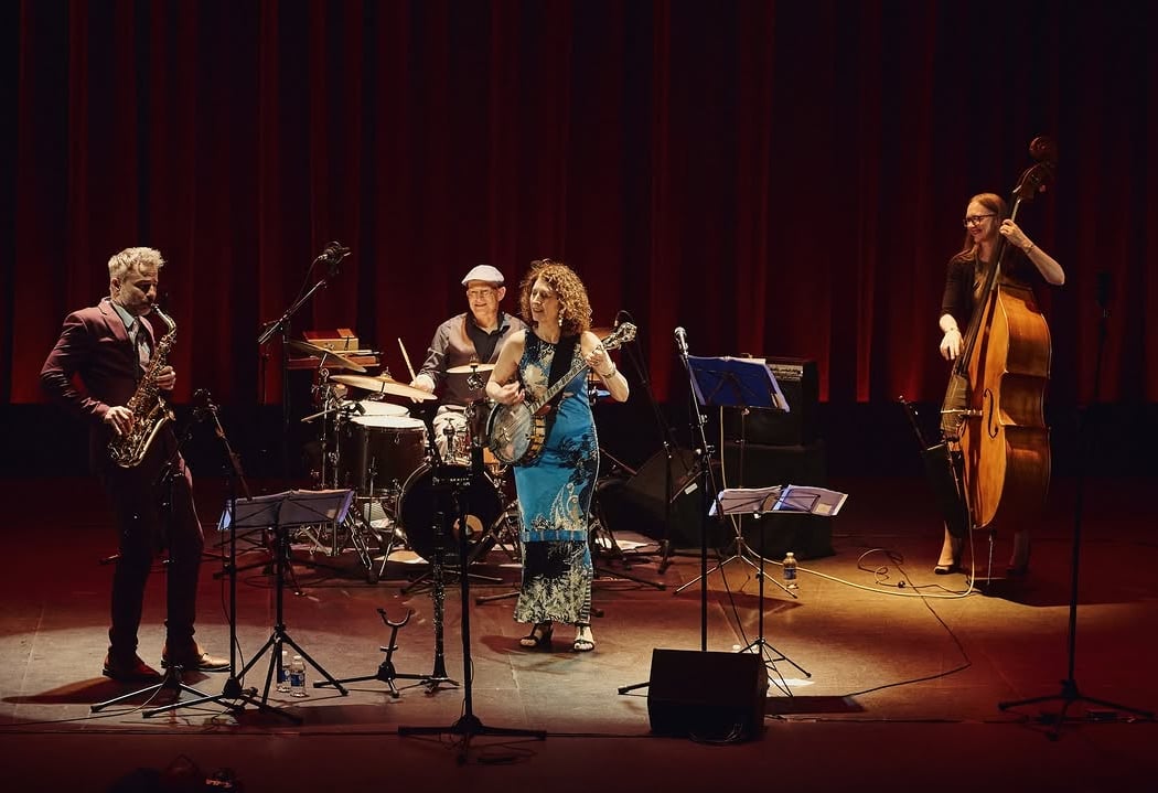 Photocall and concert with Cynthia Sayer, Jen Hodge, Adrian Cunningham, and Larry Eagle 1