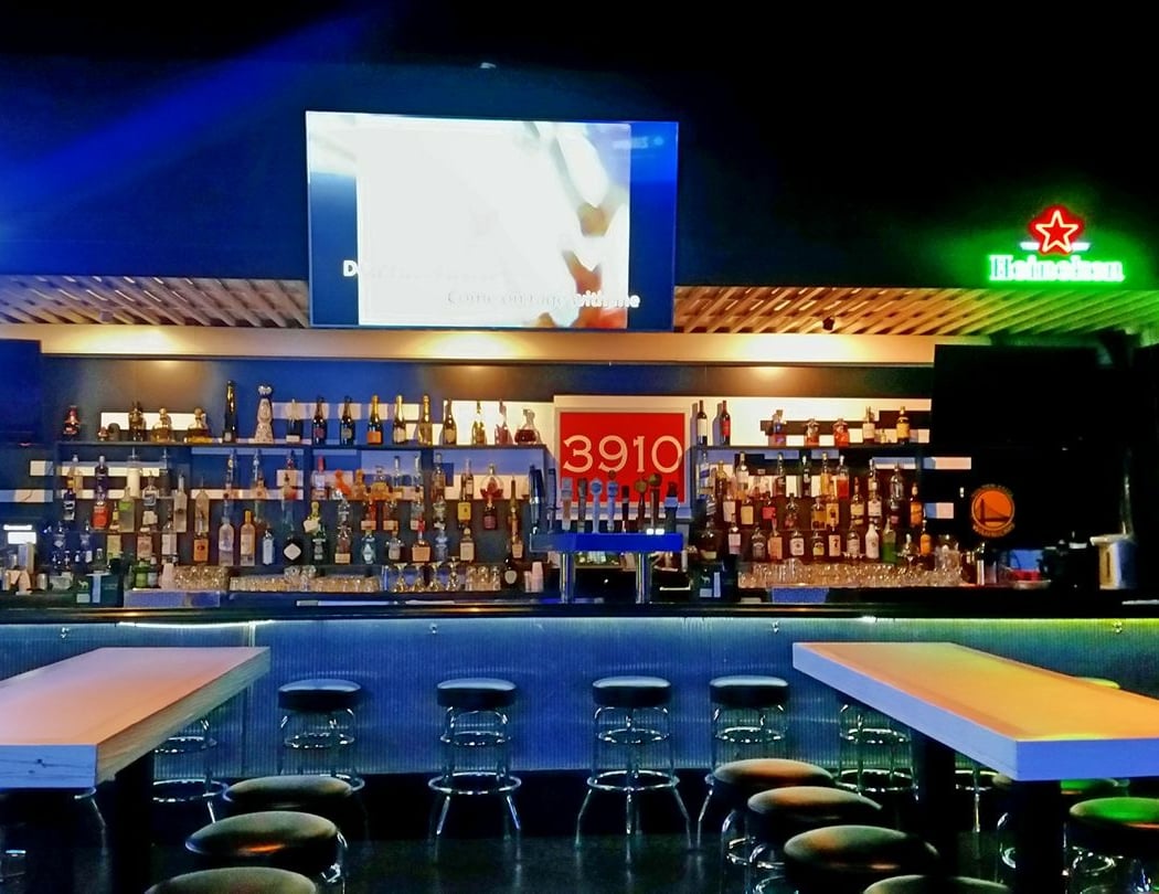 3910 Lounge 2