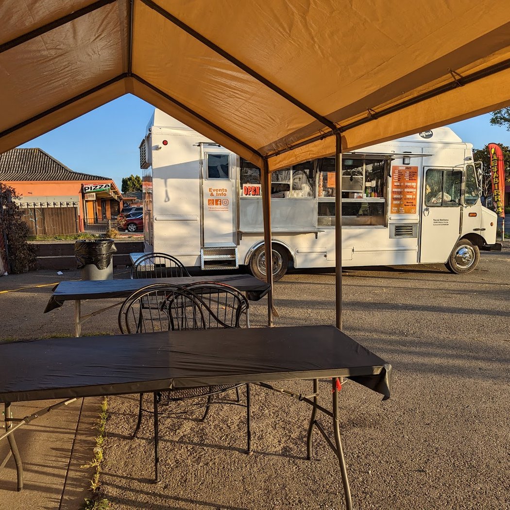 Emilianos Tacos 2
