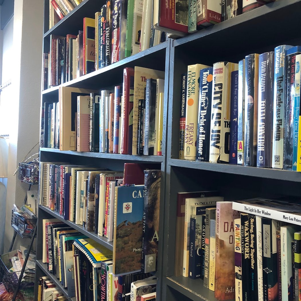 Pleasant Hill Chamber of Commerce: Hospice of the East Bay Thrift Shoppe 1