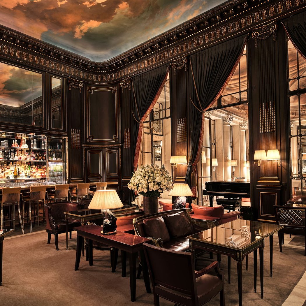 Bar 228 1