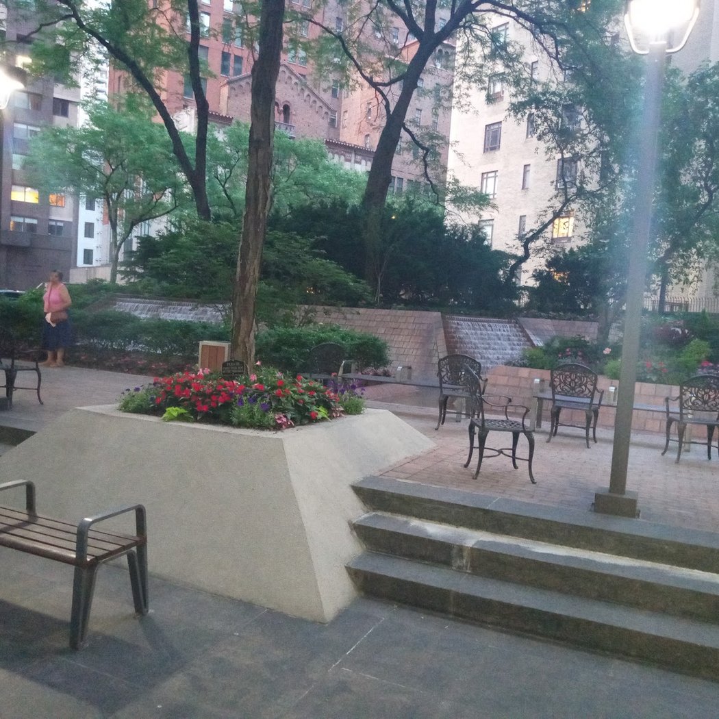 30 Lincoln Plaza 4