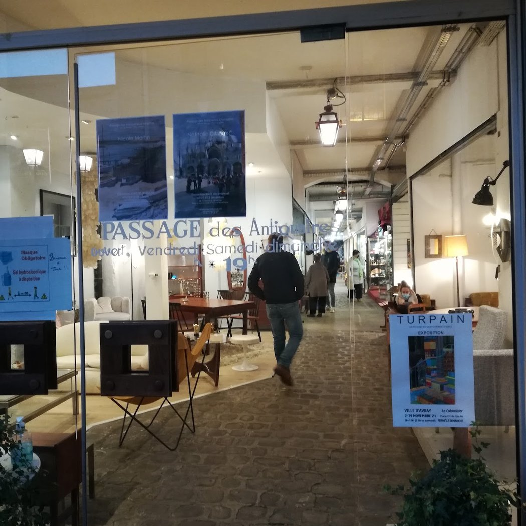 Passage Des Antiquaires 2