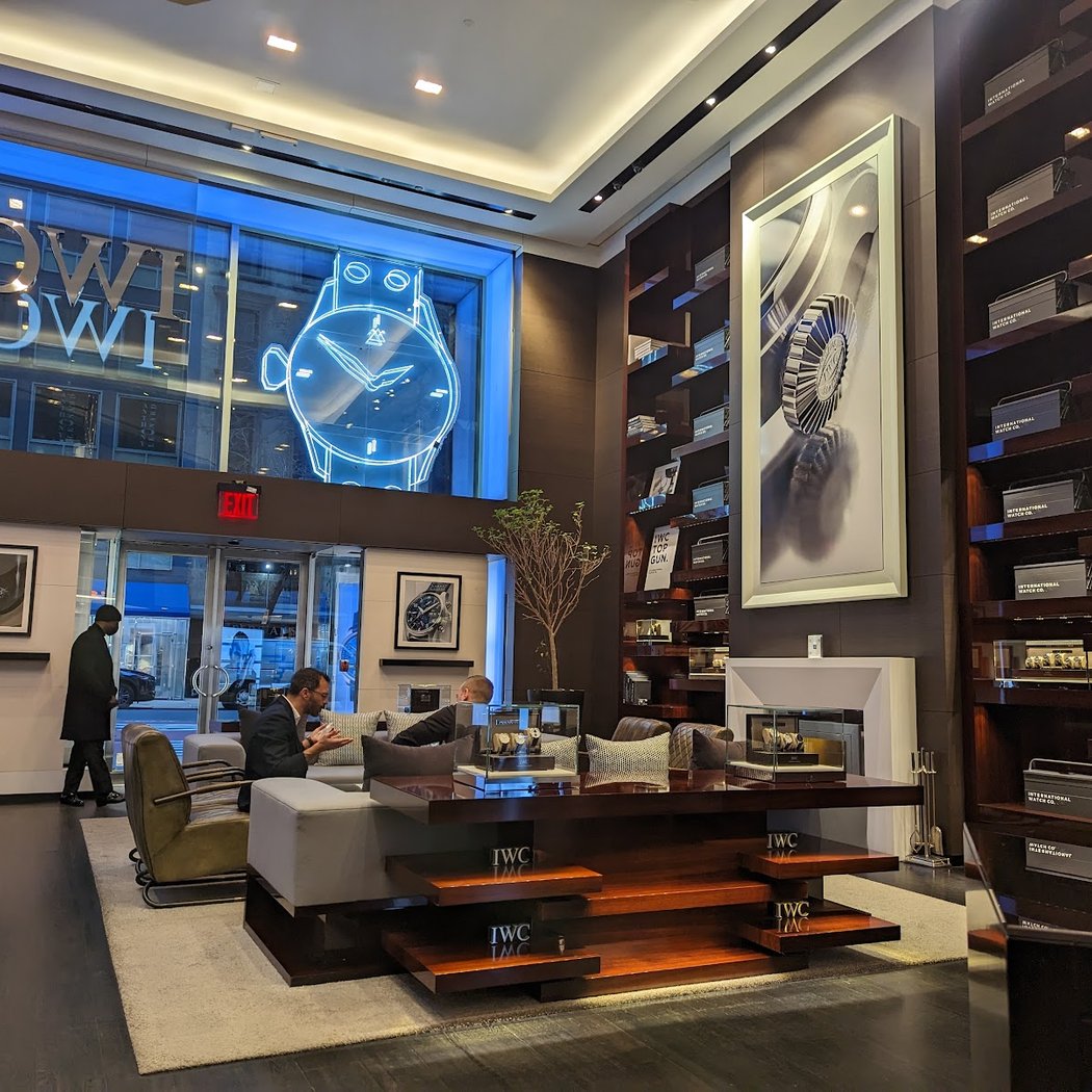 IWC Schaffhausen Flagship Boutique - New York 3