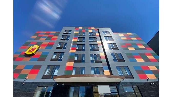 Super 8 by Wyndham Brooklyn Williamsburg 1